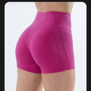 Alphalete Pulse Shorts Pink